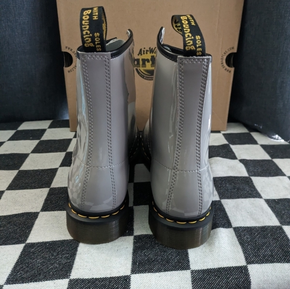 Doc Martens Boots Womens 11 Zinc Grey Patent Leather 1460 Women 112025 - Picture 8 of 10